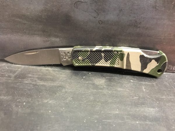 Case Small Camo Lockback Pocket Knife 00662