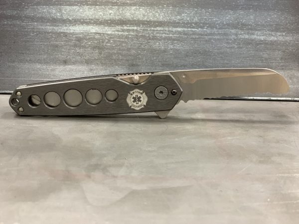 Buck 883 Code 3 Alpha Crosslock Double Blade Knife